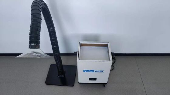 O grau de HEPA H13 filtra o extrator das emanações da poeira 70W para o corte do laser